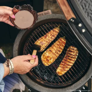 BBQ-Tijd - Aubergine met misoglazuur